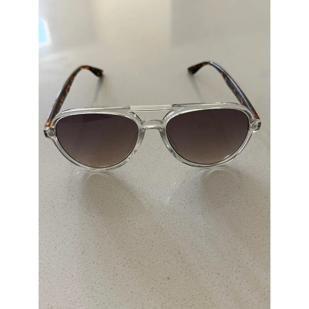 Aviator Sunglasses Clear Frame Tortoiseshell Temples Smoke Gradient 712103